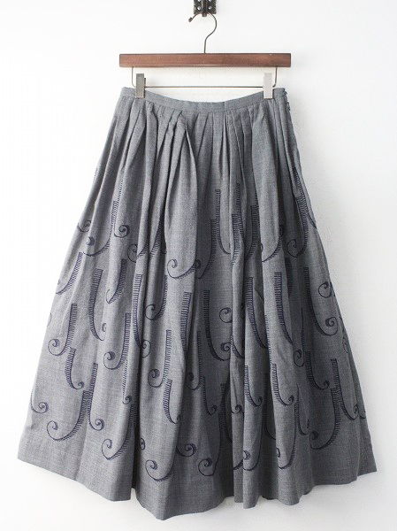 mina perhonen（ミナペルホネン）：coda 刺繍 フレア スカート 