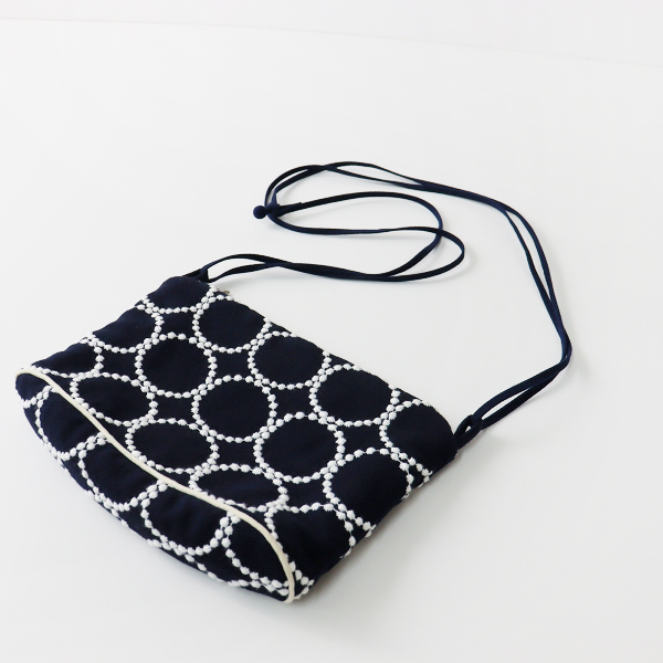 ミナペルホネン ビームス別注 ショルダーバッグ 厚く 