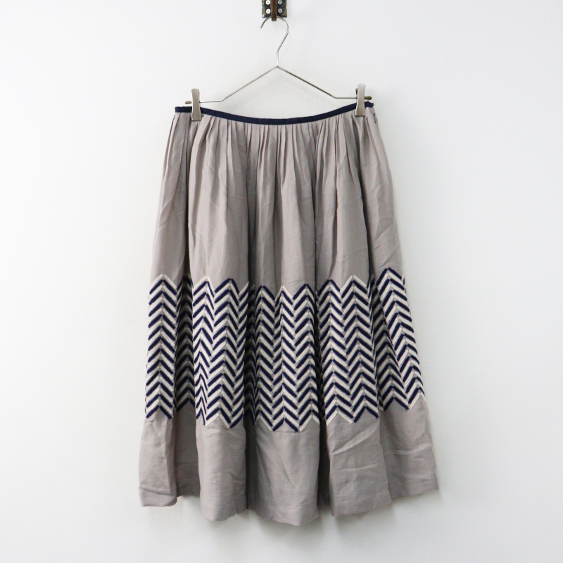 専用　美品 mina perhonen montagne 総柄 フレアスカート ミナペルホネン mina perhonen mountain roof 刺繍 プリーツ フレア